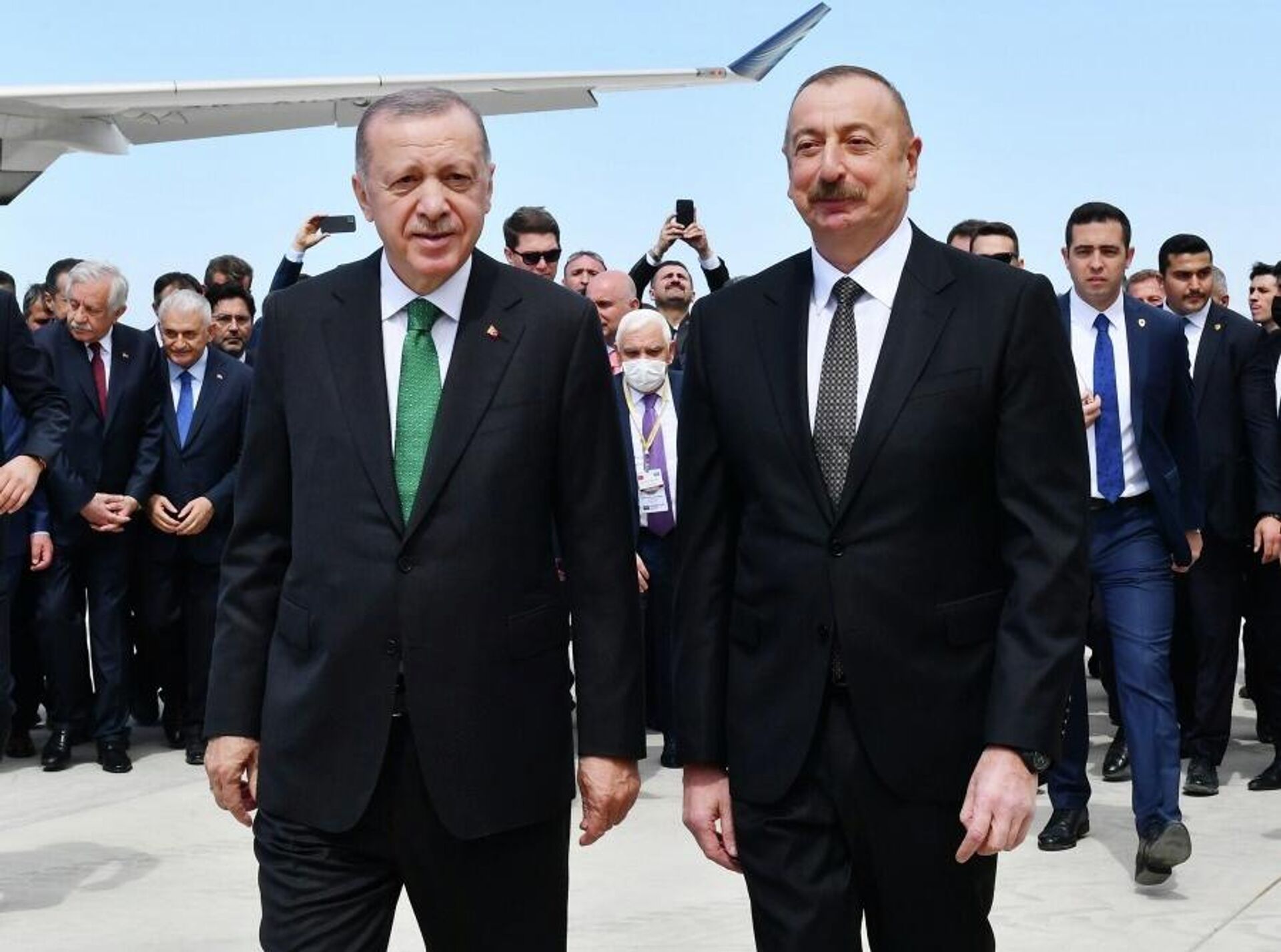 Встреча Президента Ильхама Алиева и Президента Реджепа Тайипа Эрдогана во время открытия аэропорта Ризе-Артвин - Sputnik Азербайджан, 1920, 14.05.2022