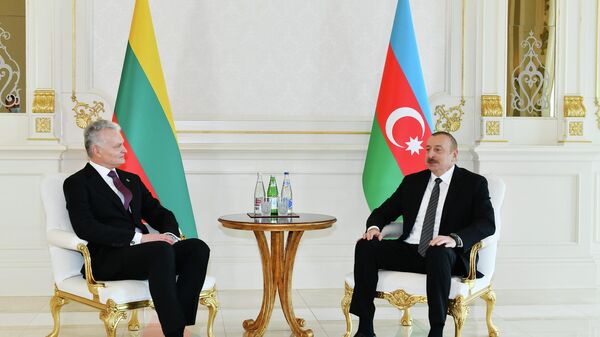 Встреча президента Азербайджана Ильхама Алиева с главой литовского государства Гитанасом Науседой - Sputnik Азербайджан