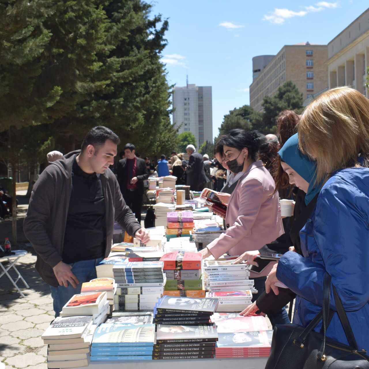 В Баку проходит Фестиваль литературы и книги тюркского мира – фото -  26.05.2022, Sputnik Азербайджан