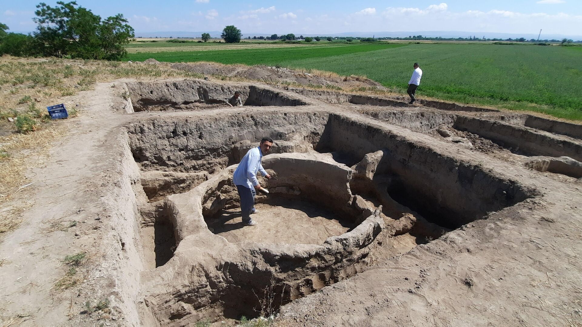 В Агстафе начался очередной этап раскопок памятника эпохи неолита Чагрытепе - Sputnik Азербайджан, 1920, 27.06.2022