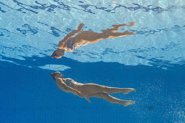 Францию на первенстве по плаванию будет представлять 21 человек, по оценкам экспертов, четверть их них может претендовать на медаль. - Sputnik Азербайджан