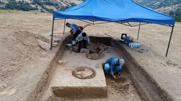 Археологические раскопки в селе Урекаран Ярдымлинского района - Sputnik Азербайджан