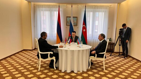Генпрокуроры Азербайджана, Армении и России провели встречу в Минске - Sputnik Азербайджан