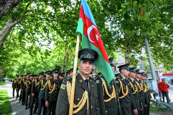 Paytaxtda hərbi orkestr. - Sputnik Azərbaycan