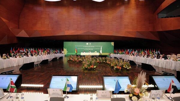 В рамках открывающейся в Баку XI конференции министров туризма стран-членов Организации исламского сотрудничества (ОИС) проходит заседание высокопоставленных лиц - Sputnik Азербайджан