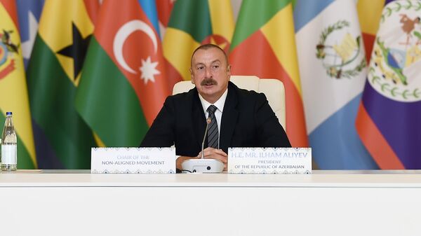 Prezident İlham Əliyev Qoşulmama Hərəkatı Parlament Şəbəkəsinin Bakı konfransında - Sputnik Azərbaycan