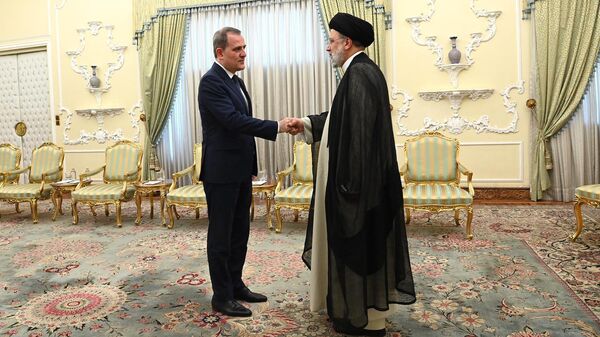 Глава МИД Азербайджана встретился с Президентом Ирана - Sputnik Азербайджан