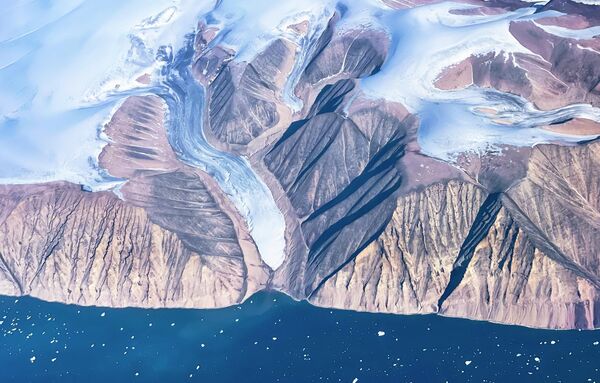 Ледники у побережья Питуффика, Гренландия. - Sputnik Азербайджан