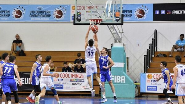 Национальная команда Азербайджана по баскетболу U-18 - Sputnik Азербайджан