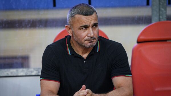 Главный тренер азербайджанского «Карабаха» Гурбан Гурбанов - Sputnik Азербайджан