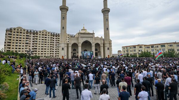 День Ашуры в столичной мечети Фатимеи-Захра - Sputnik Азербайджан