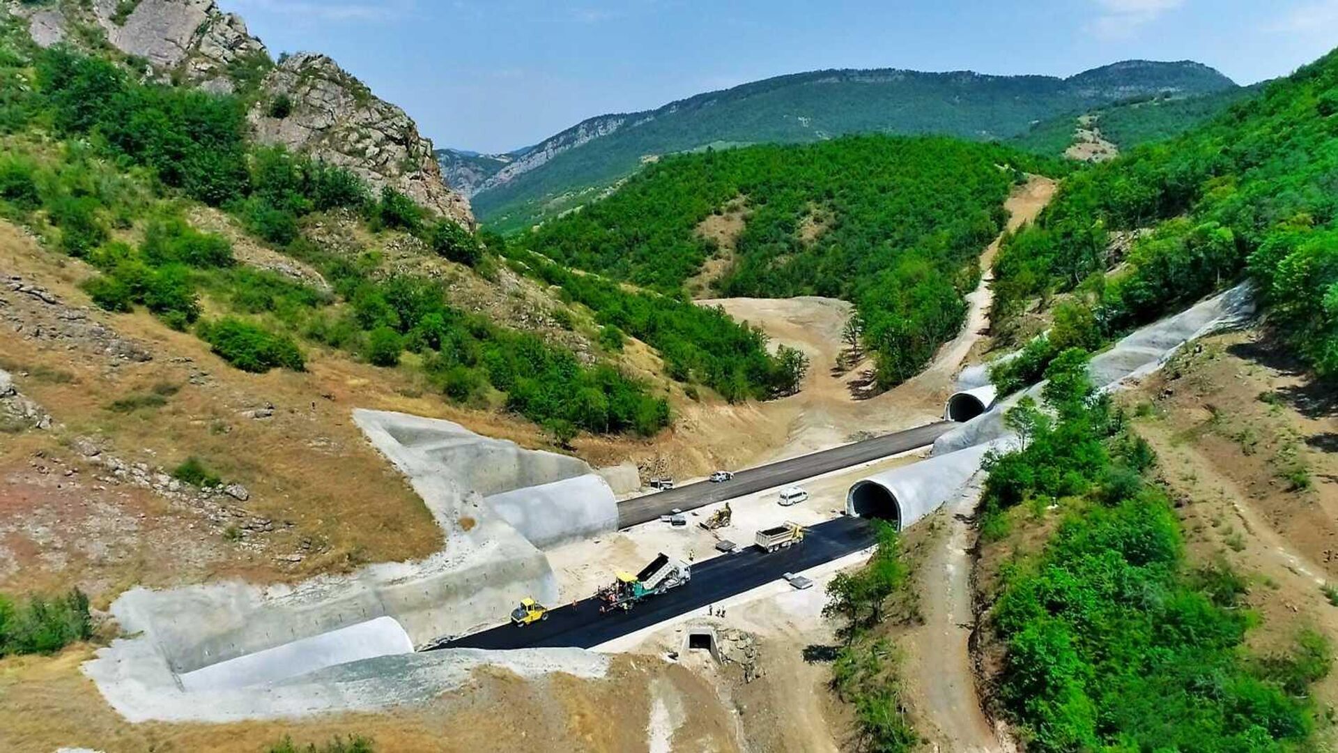 Строительство автомагистрали Ахмедбейли-Физули-Шуша - Sputnik Азербайджан, 1920, 12.08.2022