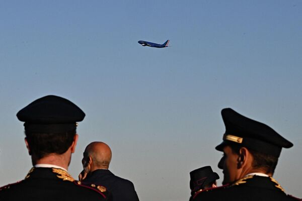 Самолет ITA Airways с Папой Франциском на борту. - Sputnik Азербайджан