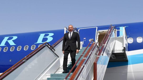 Президент Азербайджана прибыл в Узбекистан для участия в саммите ШОС - Sputnik Азербайджан