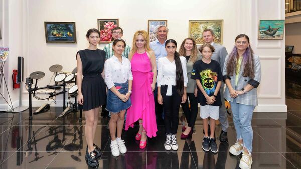 В Русском доме в Баку подвели итоги традиционной культурно-образовательной программы «Здравствуй, Россия!» - Sputnik Азербайджан