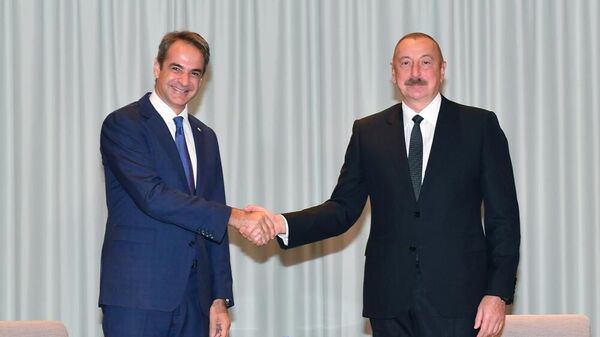 Президент Азербайджана Ильхам Алиев встретился в Софии с премьер-министром Греции Кириакосом Мицотакисом, - Sputnik Азербайджан