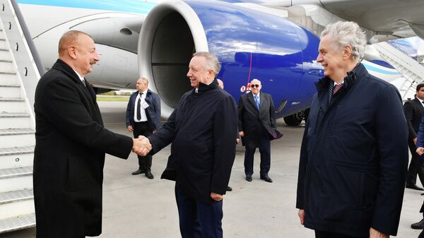 Президент Ильхам Алиев прибыл с рабочим визитом в Санкт-Петербург  - Sputnik Азербайджан