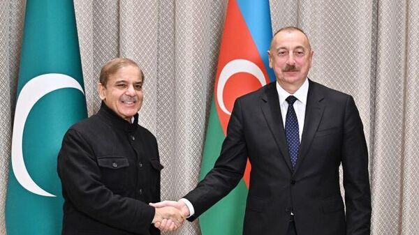Встреча Президента Азербайджана Ильхама Алиева с премьер-министром Пакистана Шахбазом Шарифом - Sputnik Азербайджан