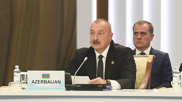 Президент Ильхам Алиев в ходе выступления на 6-м Саммите Совещания по взаимодействию и мерам доверия в Азии в Астане - Sputnik Азербайджан