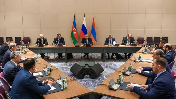 Началась встреча глав МИД РФ, Азербайджана и Армении в Астане - Sputnik Азербайджан