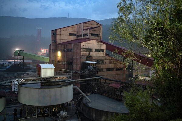 Ситуация на угольной шахте в турецкой Амасре, где, в результате взрыва, погибли десятки шахтеров. - Sputnik Азербайджан