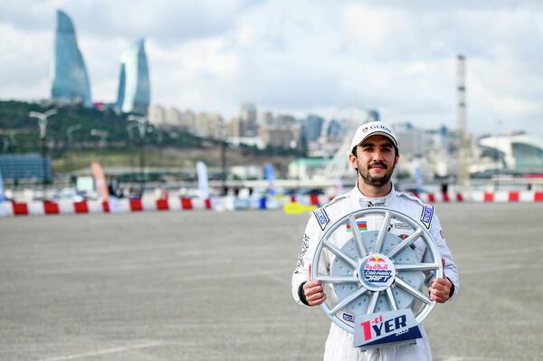 Финал одного из самых ожидаемых соревнований в мире &quot;Red Bull Car Park Drift&quot;. - Sputnik Азербайджан