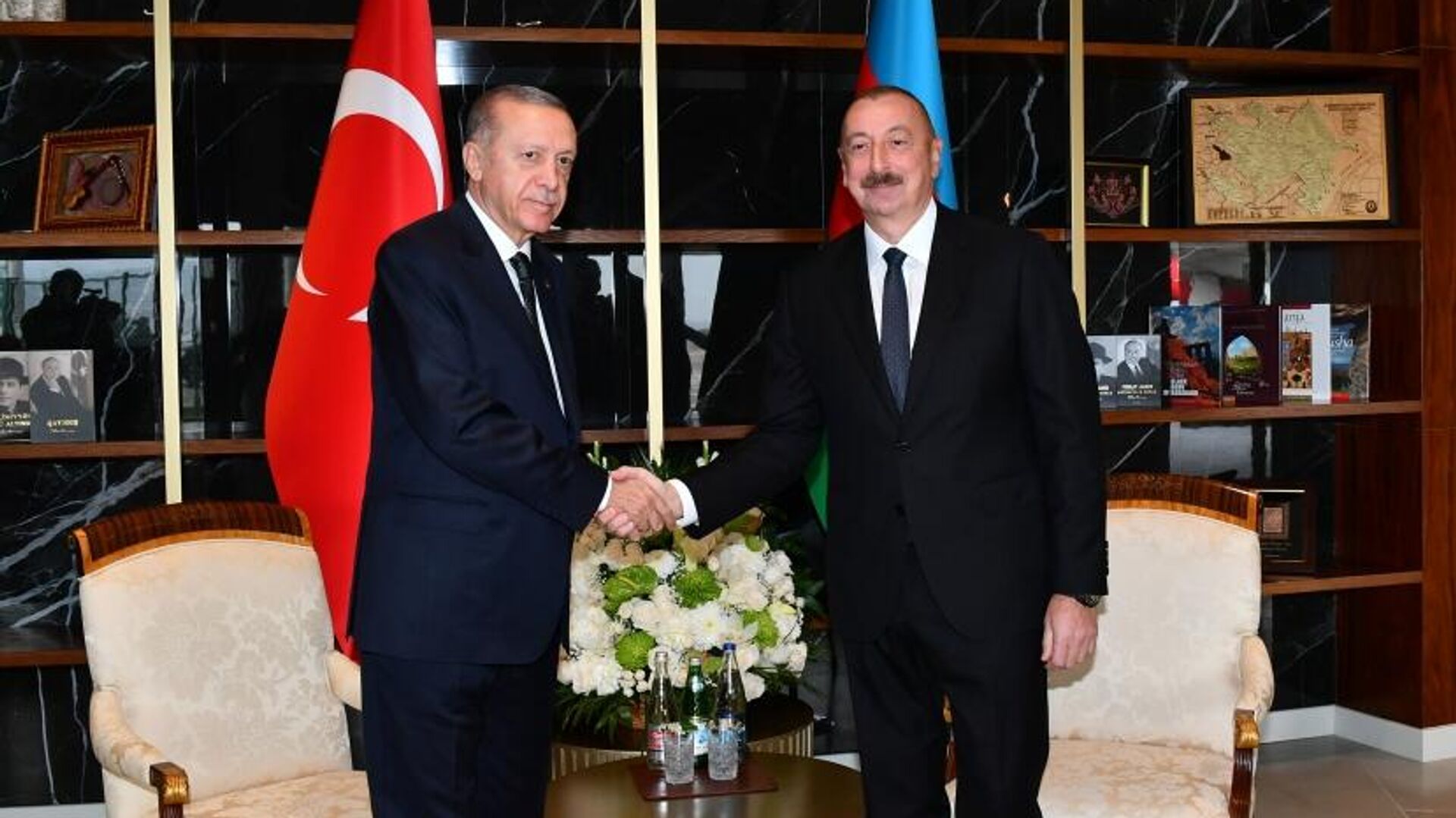 Президент Ильхам Алиев и Президент Реджеп Тайип Эрдоган приняли участие в церемонии открытия Зангиланского международного аэропорта - Sputnik Азербайджан, 1920, 20.10.2022