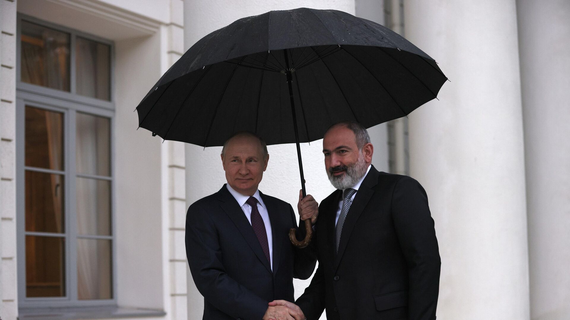 Vladimir Putin və Nikol Paşinyan - Sputnik Azərbaycan, 1920, 24.11.2022