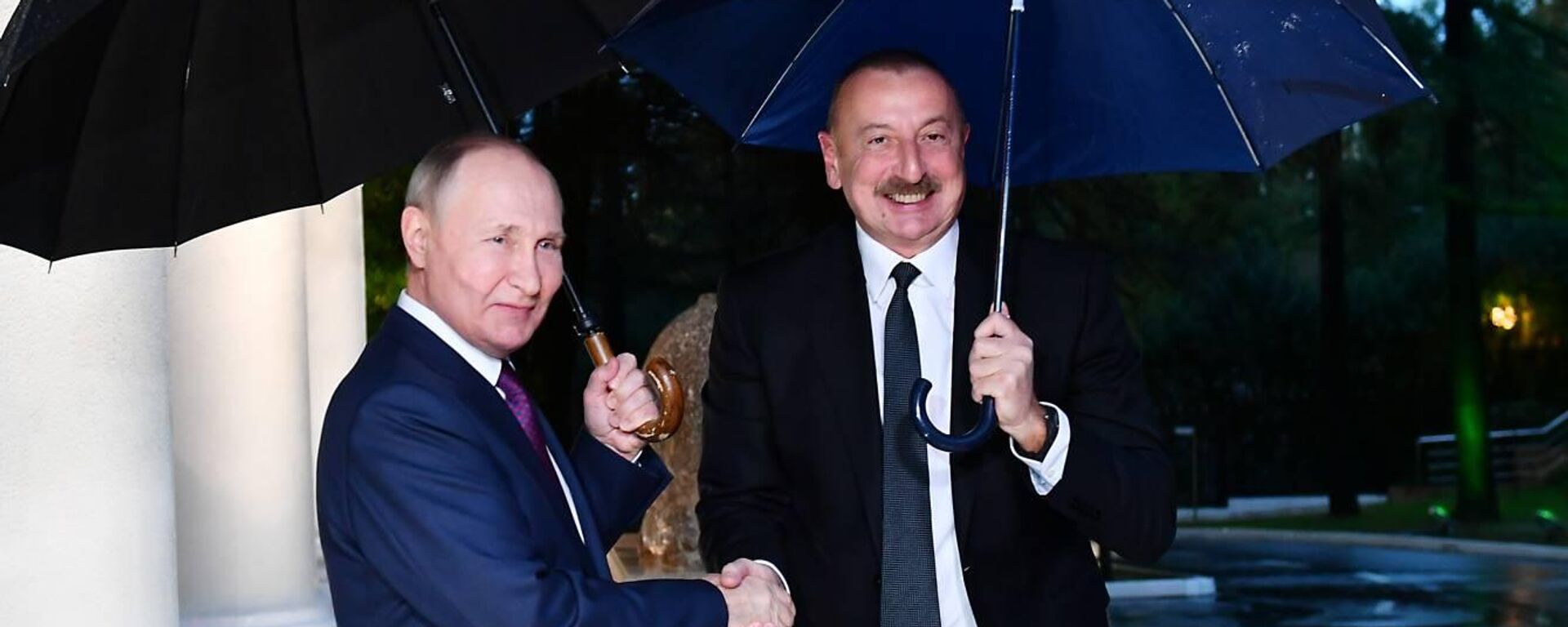Владимир Путин и Ильхам Алиев, фото из архива - Sputnik Азербайджан, 1920, 30.12.2023