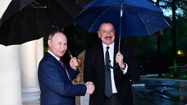 В Сочи проходит двусторонняя встреча между Президентом Азербайджана Ильхамом Алиевым и Президентом России Владимиром Путиным - Sputnik Азербайджан