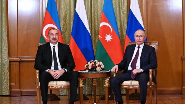 В Сочи проходит двусторонняя встреча между Президентом Азербайджана Ильхамом Алиевым и Президентом России Владимиром Путиным - Sputnik Azərbaycan