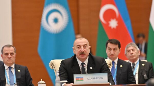 Президент Ильхам Алиев принимает участие в IX Саммите Организации тюркских государств в Самарканде - Sputnik Азербайджан