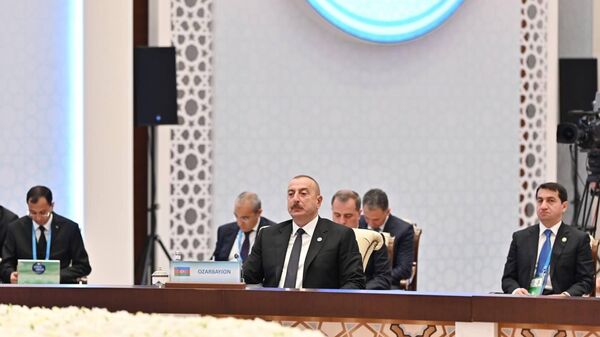 Президент Ильхам Алиев принимает участие в IX Саммите Организации тюркских государств в Самарканде - Sputnik Азербайджан