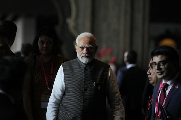 Премьер-министр Индии Нарендра Моди во время саммита G20 на Бали, Индонезия. - Sputnik Азербайджан