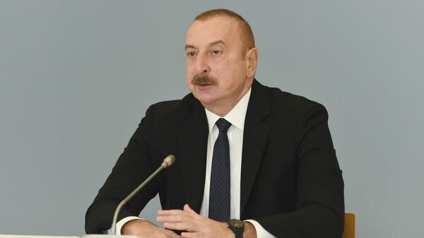 Prezident İlham Əliyev Bakıda beynəlxalq konfransda iştirak edir  - Sputnik Азербайджан
