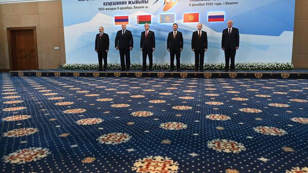  на церемонии фотографирования глав делегаций государств-участников Высшего Евразийского экономического совета (ВЕЭС)  - Sputnik Азербайджан