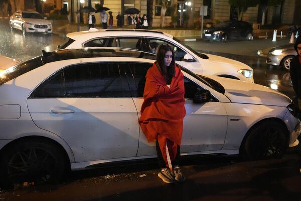 Болельщица сборной Марокко на улице в Рабате. - Sputnik Азербайджан