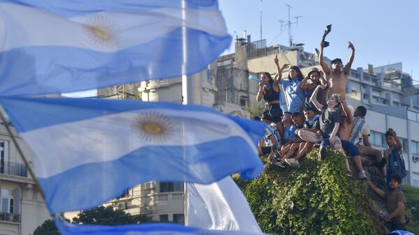 Аргентинцы празднуют чемпионство  - Sputnik Азербайджан