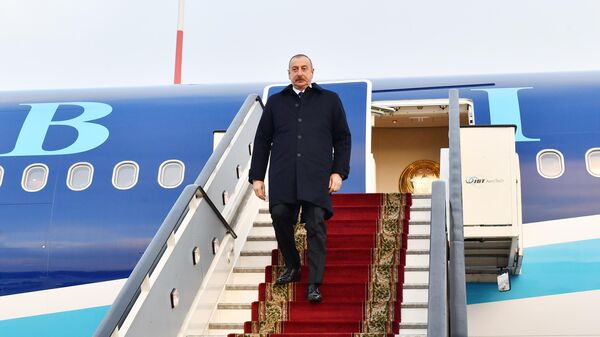 Президент Азербайджана Ильхам Алиев прибыл с рабочим визитом в Санкт-Петербург - Sputnik Азербайджан