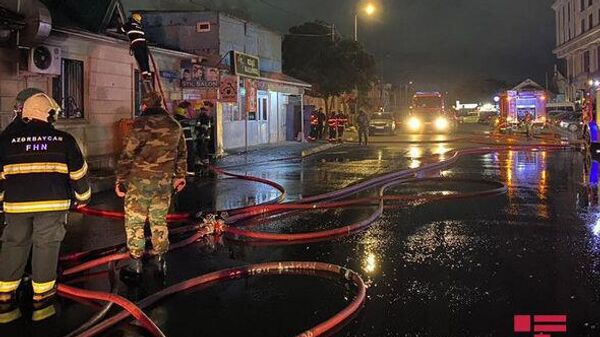 На газовой трубе возле ресторана Sərin вспыхнул пожар - Sputnik Азербайджан