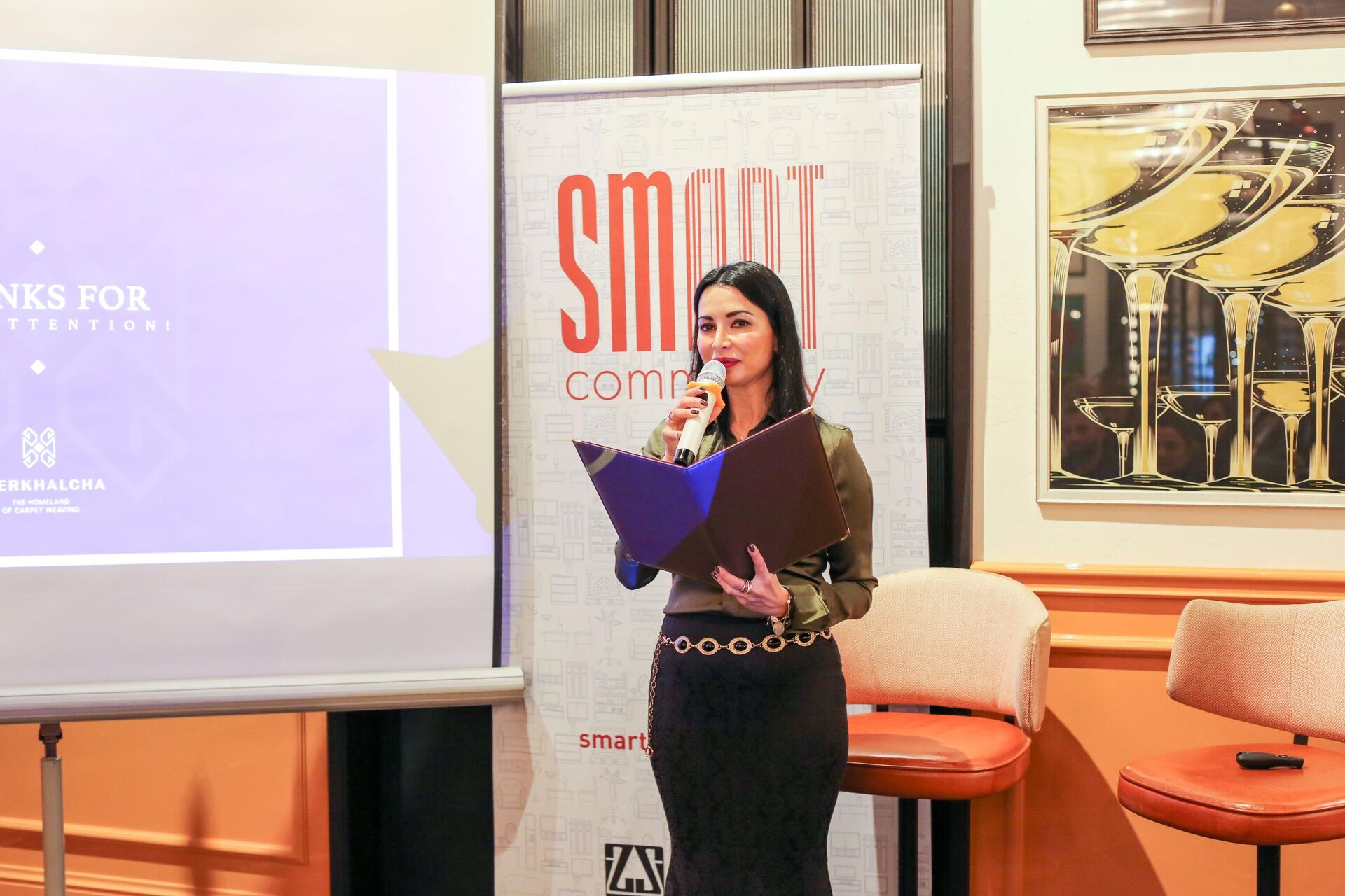  Сабина Зулалова и Ульвия Ахундова презентовали свой совместный проект SmArt Community - Sputnik Азербайджан, 1920, 13.01.2023