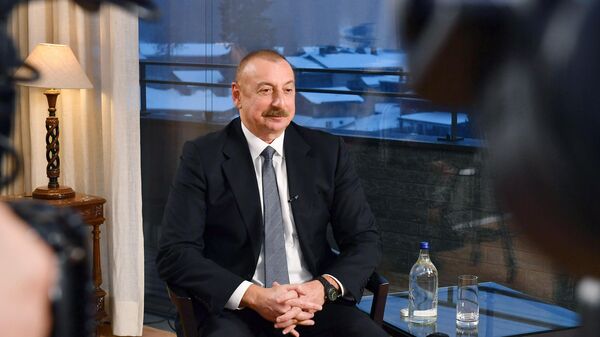 Prezident İlham Əliyev Davosda Çinin CGTN televiziya kanalına müsahibə verib - Sputnik Азербайджан