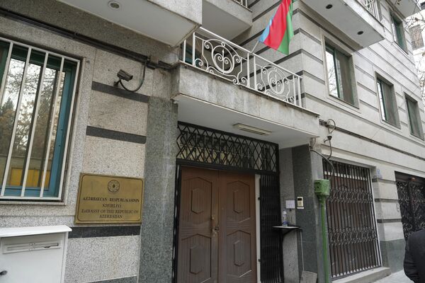 Здание посольства Азербайджана в Тегеране, Иран, 27 января 2023 года. - Sputnik Азербайджан