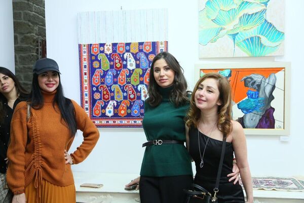 В галерее Nur Art House состоялось открытие выставки работ молодых азербайджанских художников - Sputnik Азербайджан