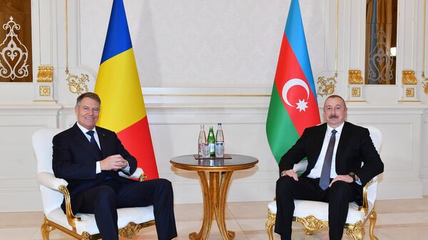 Состоялась встреча президентов Азербайджана и Румынии один на один
 - Sputnik Азербайджан