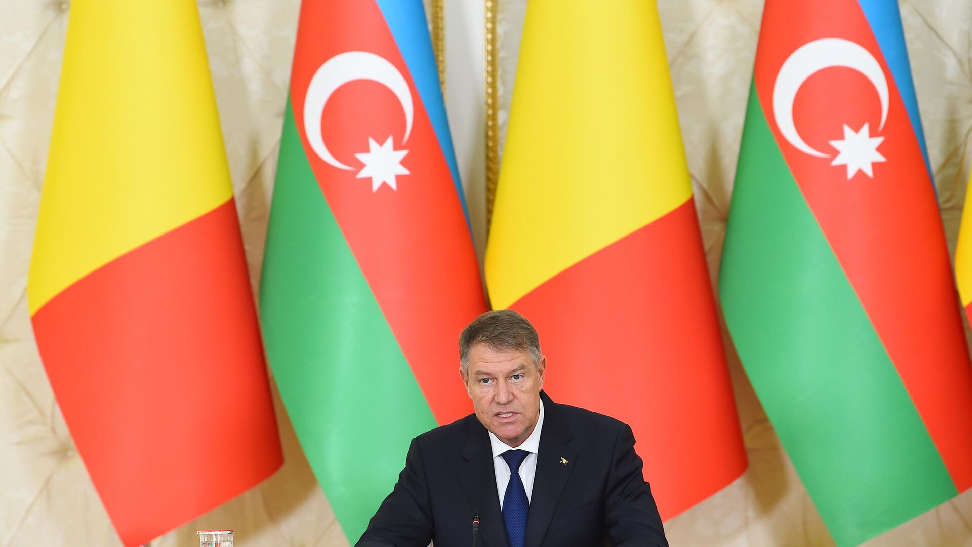 Azərbaycan və Rumıniya prezidentləri mətbuata bəyanatlarla çıxış ediblər - Sputnik Азербайджан, 1920, 03.02.2023