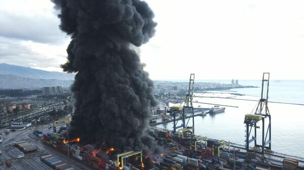 Пожар в турецком порту, фото из архива - Sputnik Азербайджан