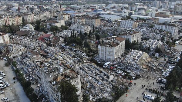 Пострадавший в результате землетрясения турецкий город Хатай - Sputnik Азербайджан