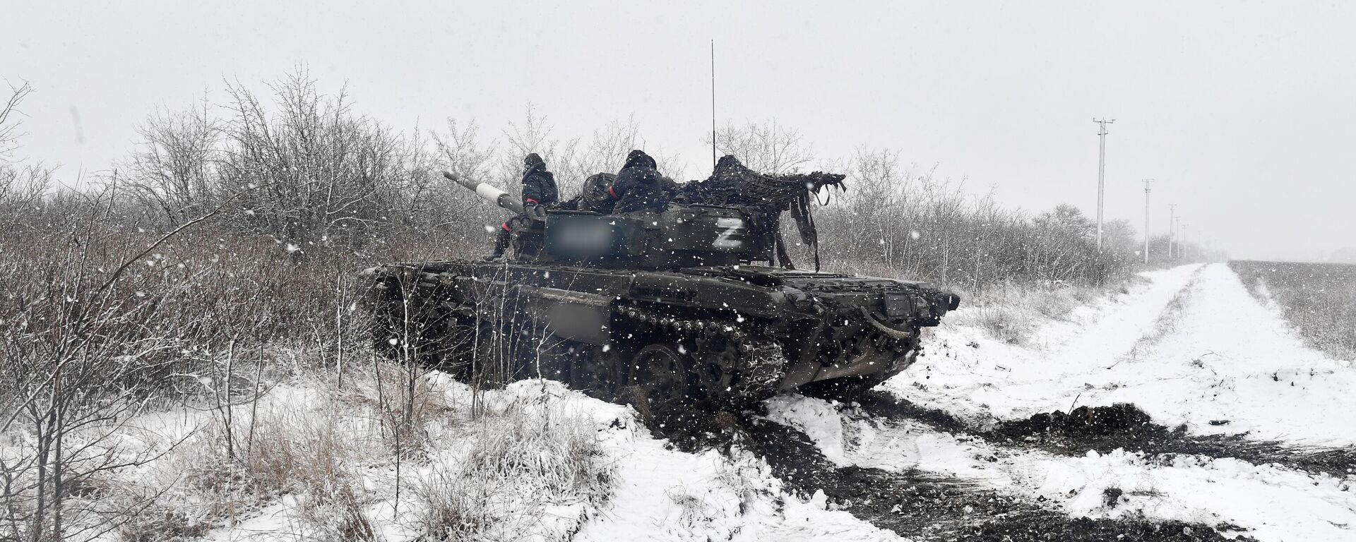 Военная техника в южном секторе специальной военной операции - Sputnik Азербайджан, 1920, 25.02.2025