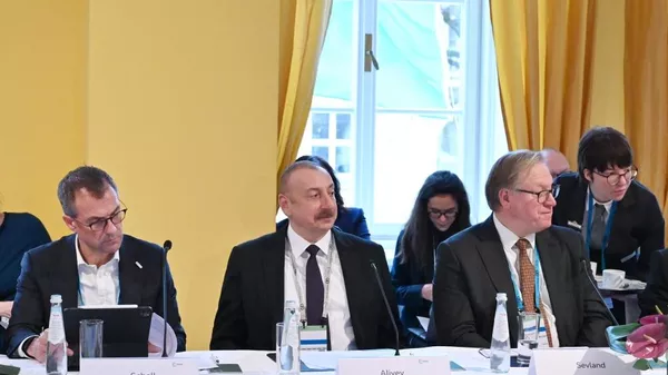 Президент Ильхам Алиев в рамках Мюнхенской конференции по безопасности принимает участие в круглом столе, посвященном энергетической безопасности - Sputnik Азербайджан